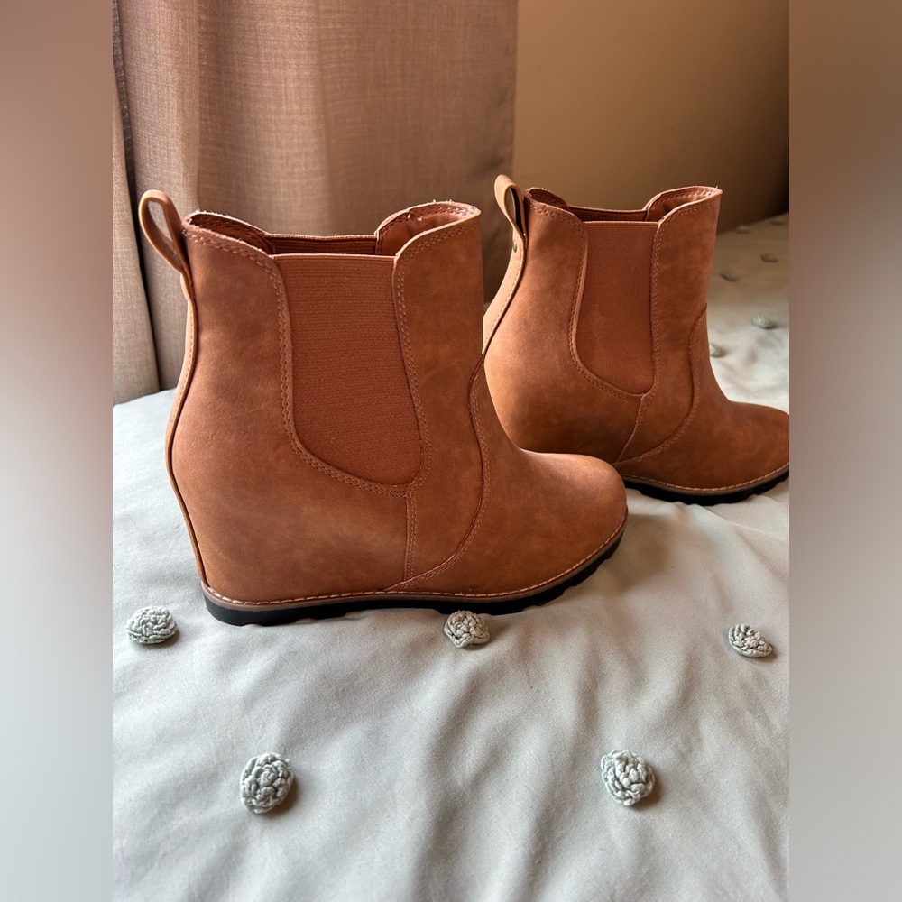 Universal Threads Wedge Boot - image 5